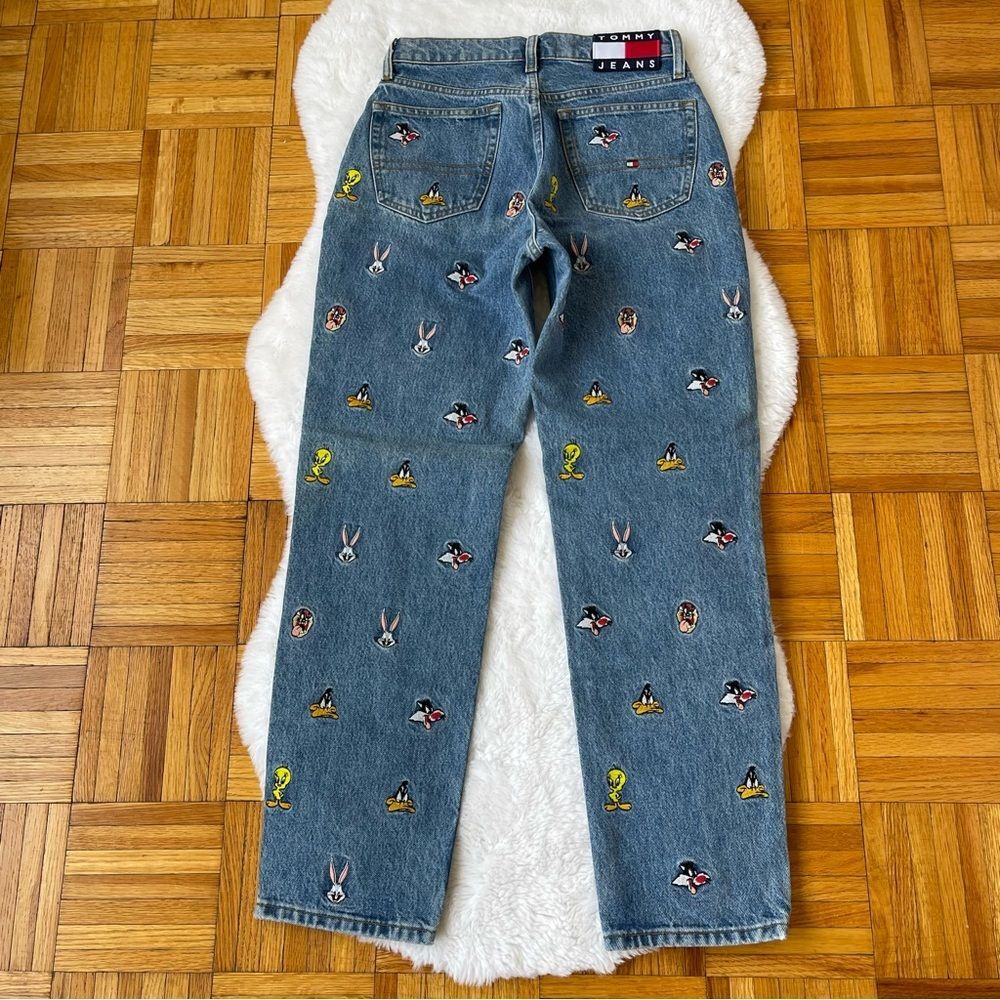 RARE Tommy Jeans x Looney Tunes Embroidered High Rise Jeans - Size 25/32 - Picture 5 of 16